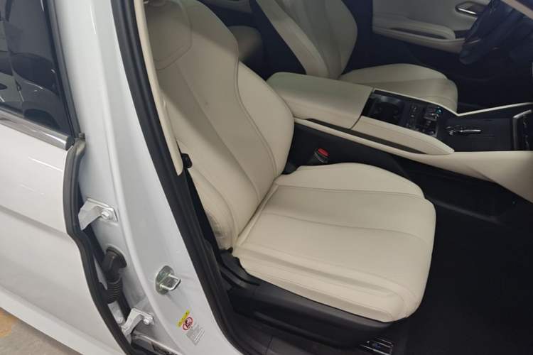 Used BYD Qin L 2024 DM-i 120KM Leading Model Right Front Seat