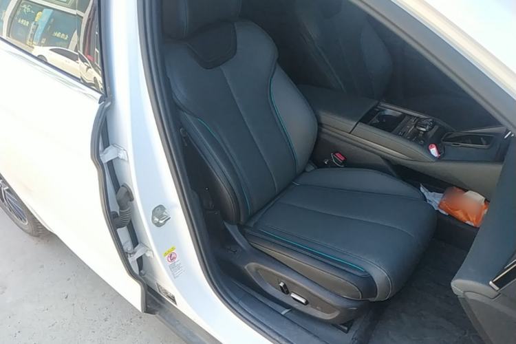 Used BYD Qin L 2024 DM-i 120KM Excellence Model Right Front Seat
