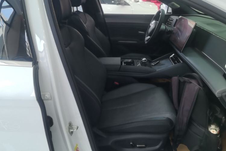 Used BYD Qin L 2024 DM-i 120KM Excellence Model Right Front Seat