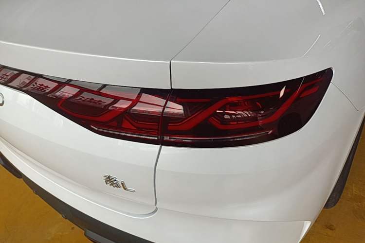 Used BYD Qin L 2024 DM-i 120KM Beyond Model Right Rear Taillight