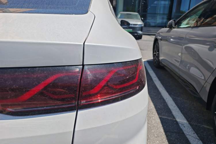 Used BYD Qin L 2024 DM-i 120KM Beyond Model Right Rear Taillight