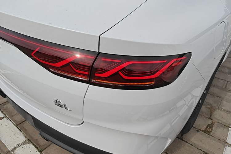 Used BYD Qin L 2024 DM-i 120KM Beyond Model Right Rear Taillight