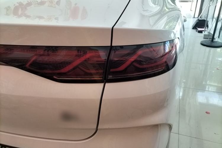 Used BYD Qin L 2024 DM-i 80KM Beyond Model Right Rear Taillight