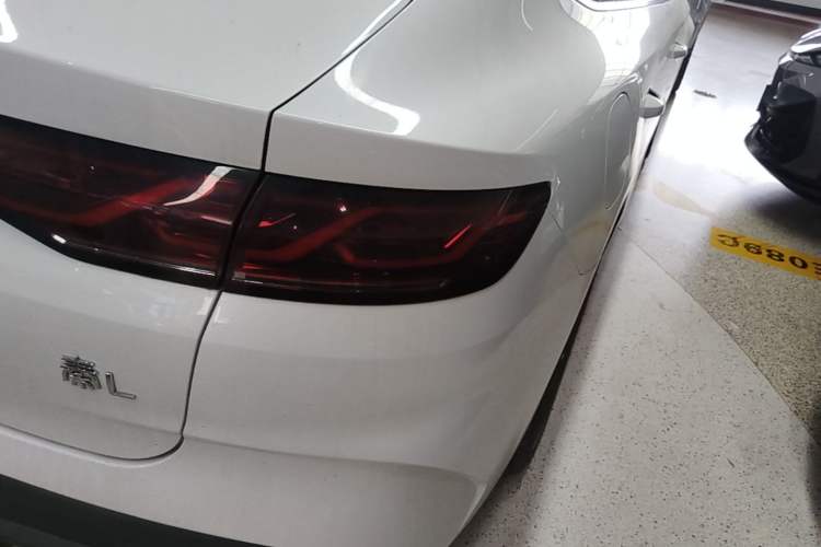 Used BYD Qin L 2024 DM-i 120KM Leading Model Right Rear Taillight