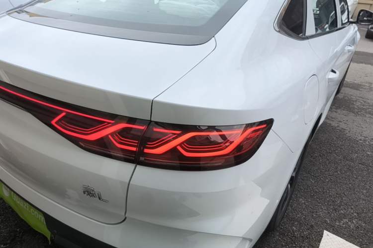 Used BYD Qin L 2024 DM-i 120KM Beyond Model Right Rear Taillight