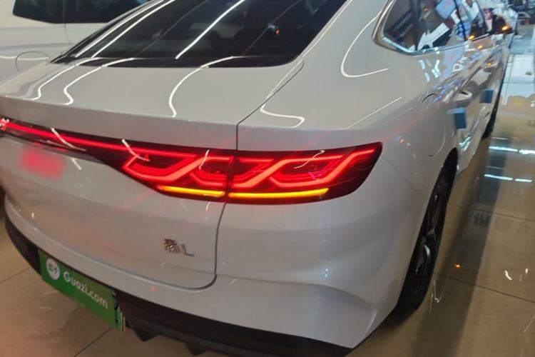 Used BYD Qin L 2024 DM-i 120KM Beyond Model Right Rear Taillight