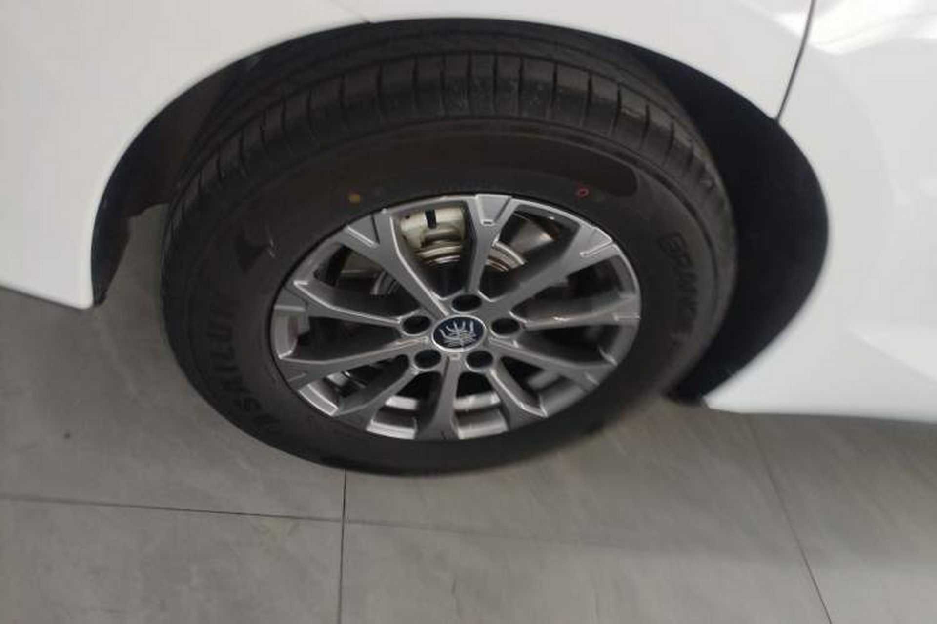 Used BYD Qin L 2024 DM-i 80KM Leading Model Right Rear Wheel Hub