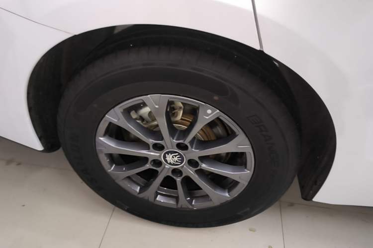 Used BYD Qin L 2024 DM-i 80KM Leading Model Right Rear Wheel Hub