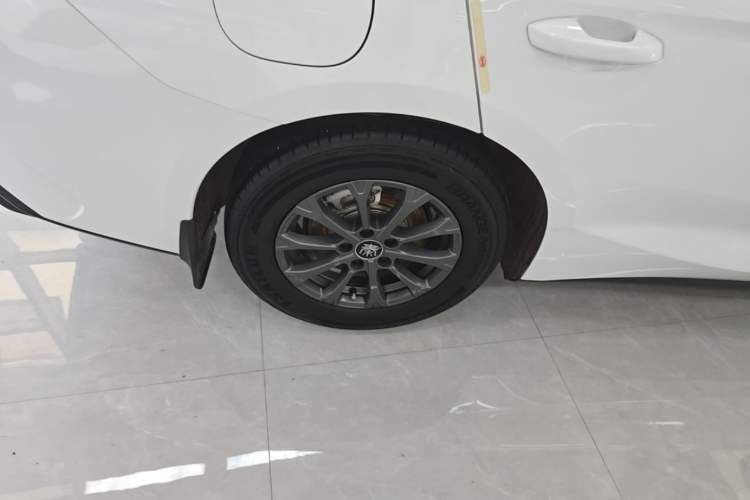 Used BYD Qin L 2024 DM-i 80KM Leading Model Right Rear Wheel Hub