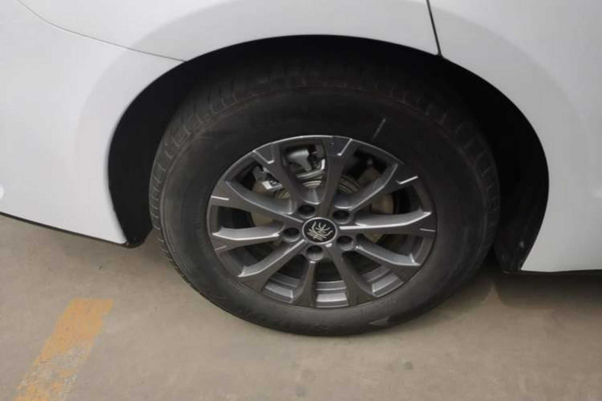 Used BYD Qin L 2024 DM-i 80KM Leading Model Right Rear Wheel Hub
