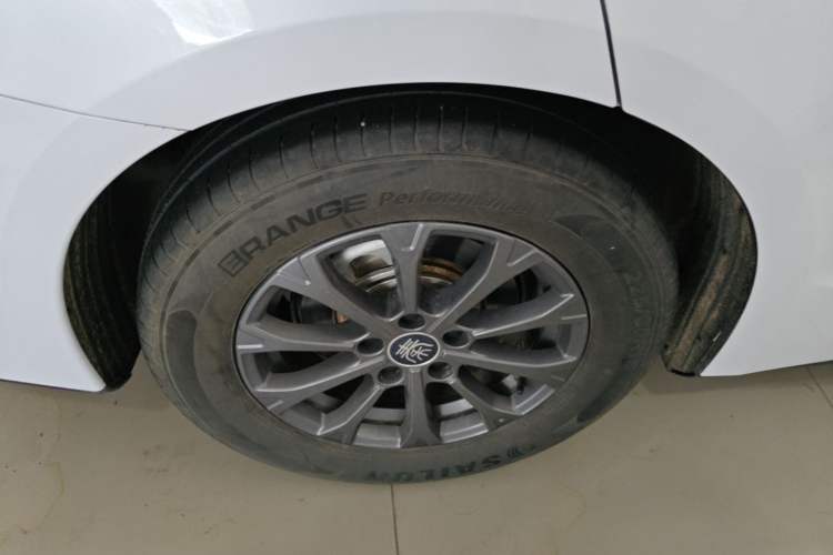 Used BYD Qin L 2024 DM-i 80KM Leading Model Right Rear Wheel Hub