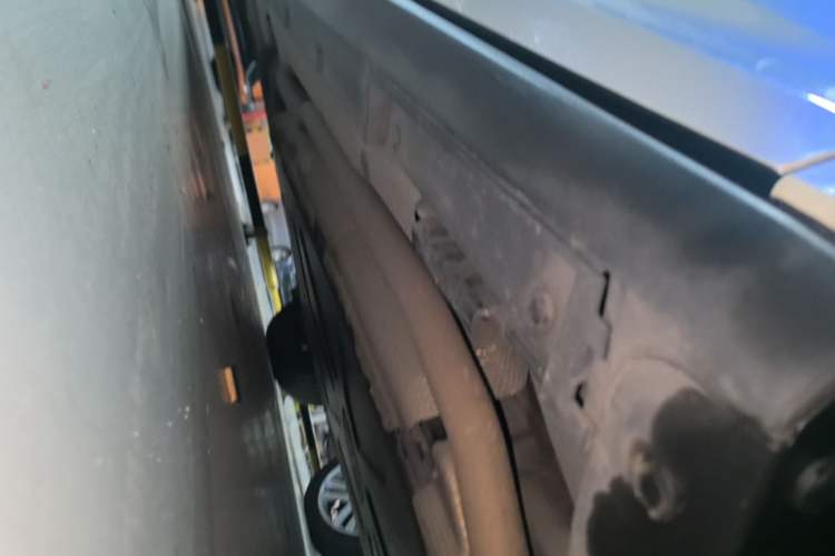 Used BYD Qin L 2024 DM-i 120KM Beyond Model Right Side Sill