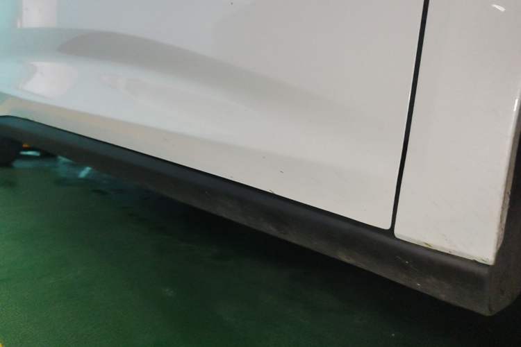 Used BYD Qin L 2024 DM-i 120KM Leading Model Right Side Sill