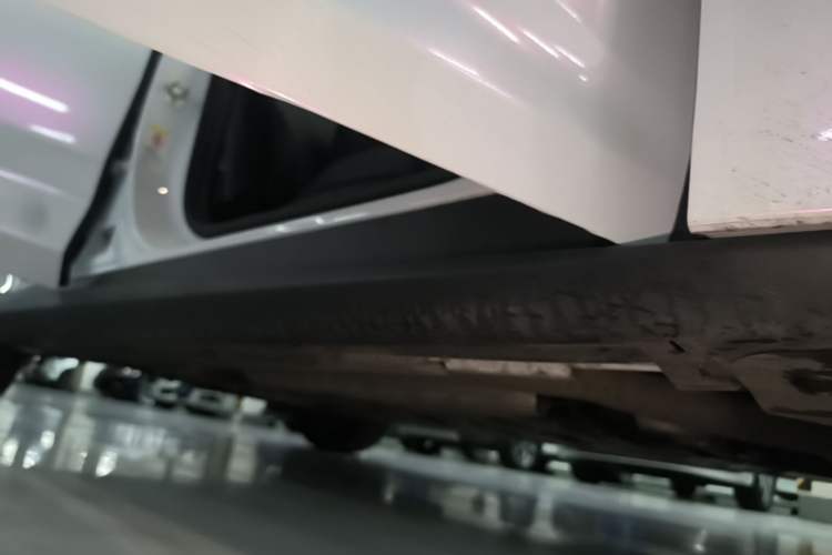 Used BYD Qin L 2024 DM-i 80KM Beyond Model Right Side Sill