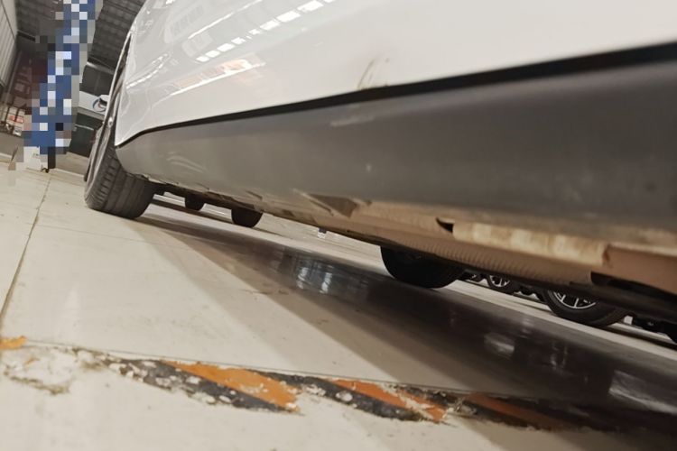 Used BYD Qin L 2024 DM-i 80KM Leading Model Right Side Sill