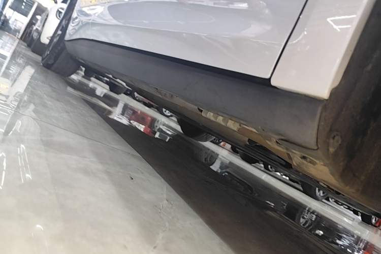Used BYD Qin L 2024 DM-i 80KM Beyond Model Right Side Sill
