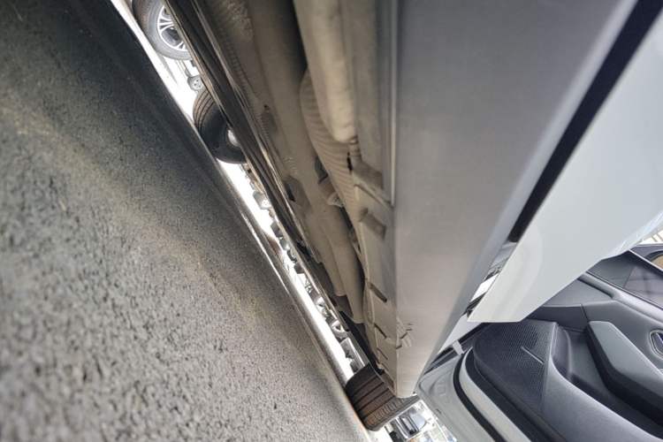 Used BYD Qin L 2024 DM-i 80KM Leading Model Right Side Sill