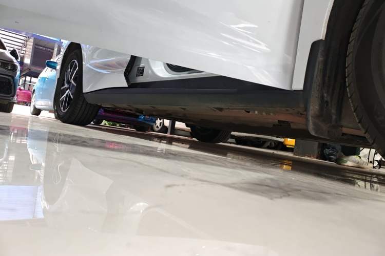 Used BYD Qin L 2024 DM-i 120KM Beyond Model Right Side Sill