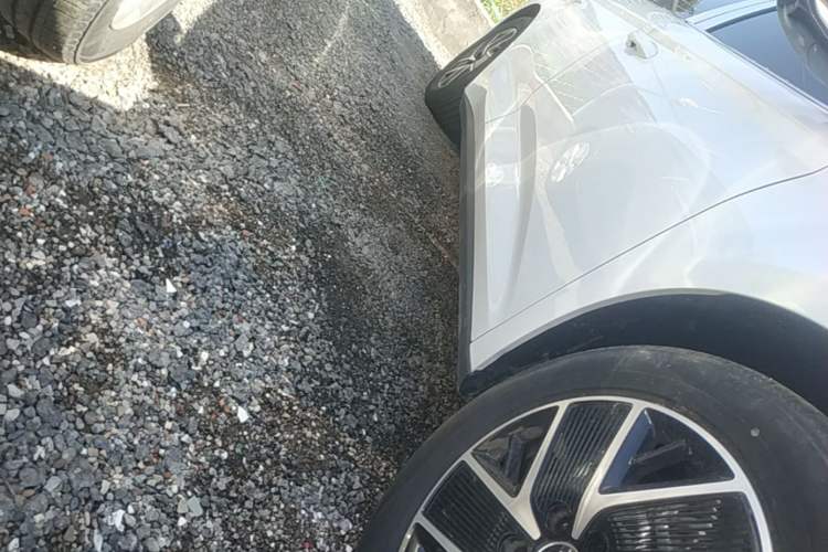 Used BYD Qin L 2024 DM-i 80KM Beyond Model Right Side Sill