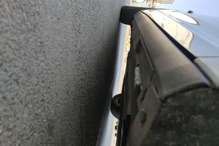 Used BYD Qin L 2024 DM-i 80KM Beyond Model Right Side Sill