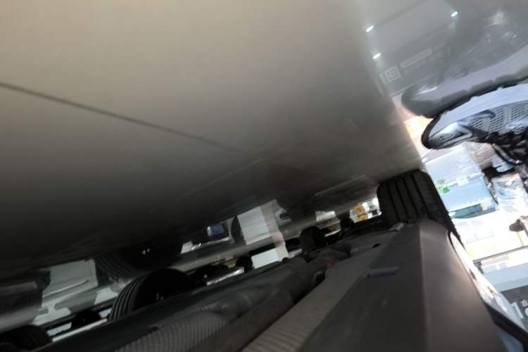 Used BYD Qin L 2024 DM-i 120KM Leading Model Right Side Sill