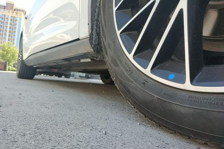 Used BYD Qin L 2024 DM-i 120KM Excellence Model Right Side Sill