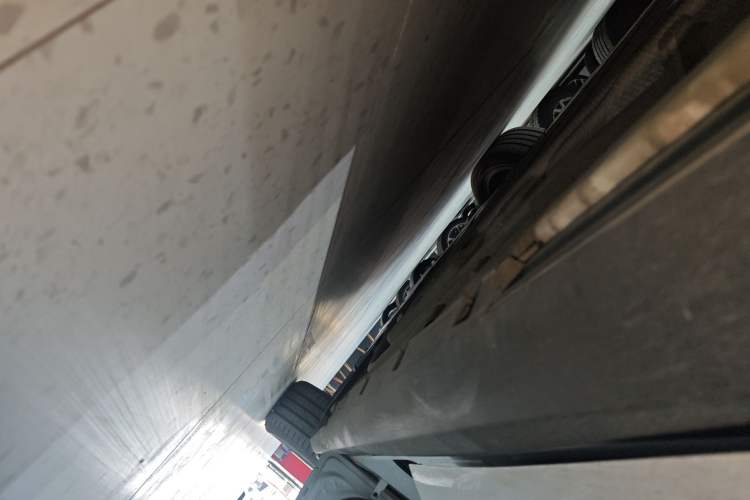 Used BYD Qin L 2024 DM-i 120KM Leading Model Right Side Sill