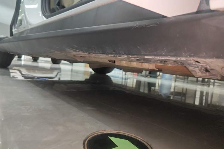 Used BYD Qin L 2024 DM-i 120KM Leading Model Right Side Sill