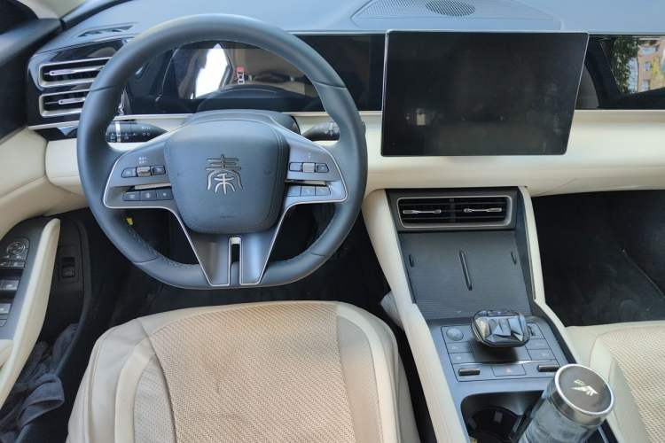 Used BYD Qin L 2024 DM-i 120KM Beyond Model Steering Wheel