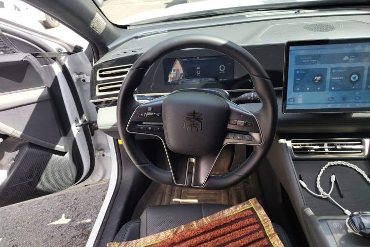 Used BYD Qin L 2024 DM-i 80KM Beyond Model Steering Wheel