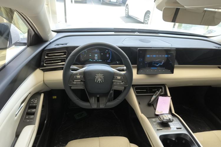 Used BYD Qin L 2024 DM-i 80KM Leading Model Steering Wheel