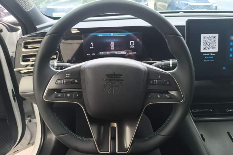 Used BYD Qin L 2024 DM-i 120KM Leading Model Steering Wheel