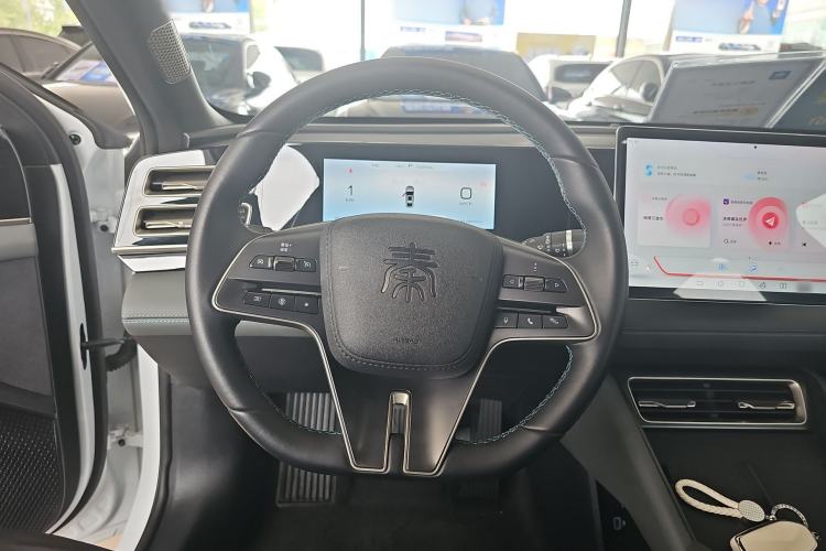 Used BYD Qin L 2024 DM-i 120KM Leading Model Steering Wheel