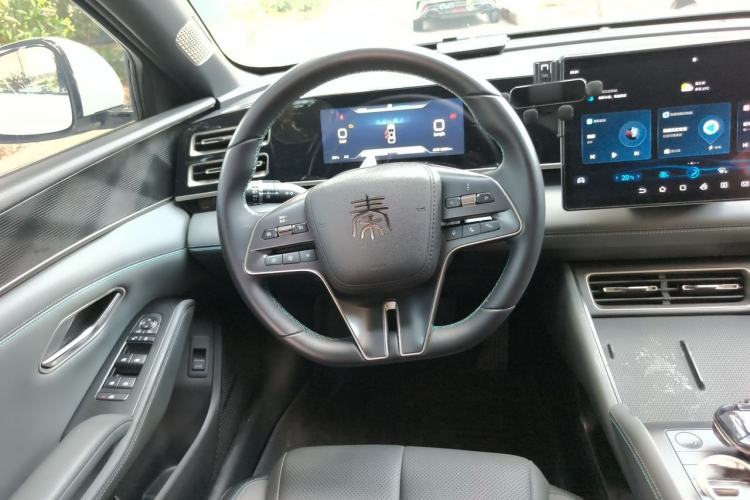 Used BYD Qin L 2024 DM-i 80KM Beyond Model Steering Wheel