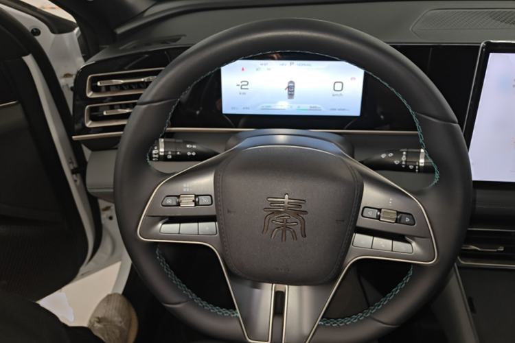 Used BYD Qin L 2024 DM-i 120KM Leading Model Steering Wheel