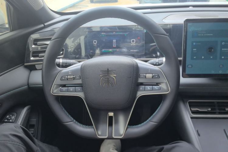 Used BYD Qin L 2024 DM-i 120KM Leading Model Steering Wheel