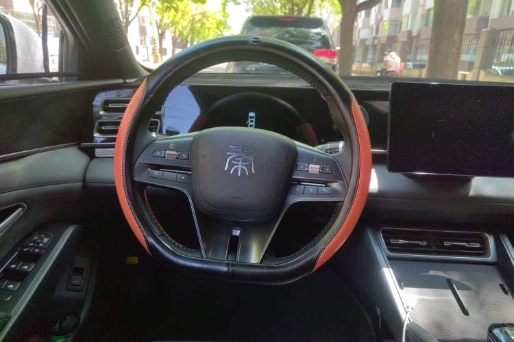 Used BYD Qin L 2024 DM-i 80KM Leading Model Steering Wheel