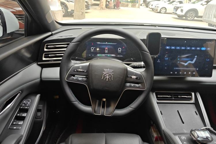Used BYD Qin L 2024 DM-i 120KM Leading Model Steering Wheel