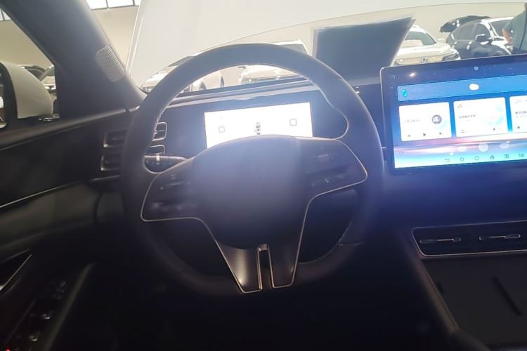Used BYD Qin L 2024 DM-i 120KM Leading Model Steering Wheel