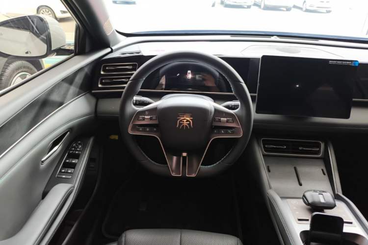 Used BYD Qin L 2024 DM-i 120KM Beyond Model Steering Wheel