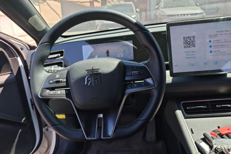 Used BYD Qin L 2024 DM-i 120KM Beyond Model Steering Wheel
