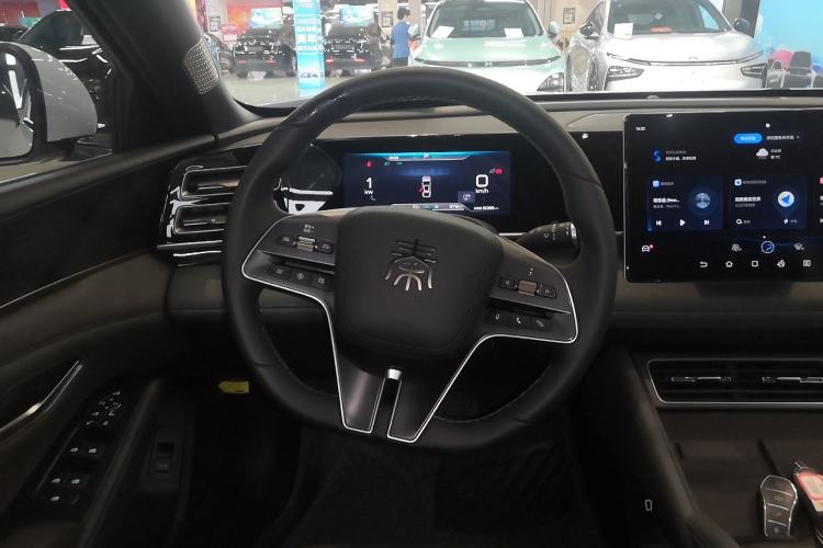 Used BYD Qin L 2024 DM-i 120KM Beyond Model Steering Wheel