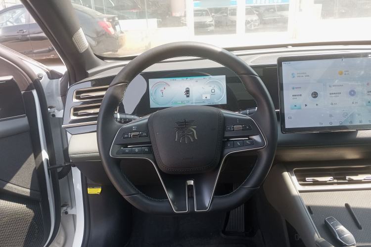 Used BYD Qin L 2024 DM-i 120KM Beyond Model Steering Wheel
