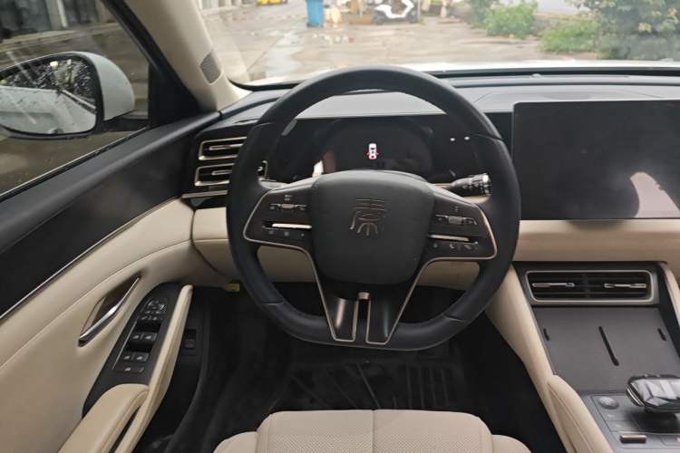 Used BYD Qin L 2024 DM-i 80KM Beyond Model Steering Wheel