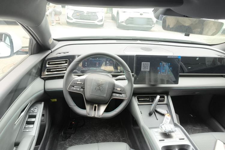 Used BYD Qin L 2024 DM-i 120KM Beyond Model Steering Wheel