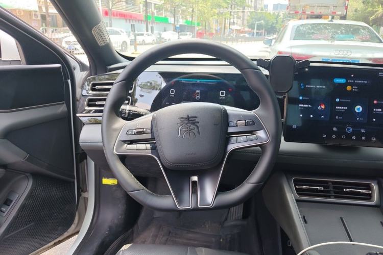 Used BYD Qin L 2024 DM-i 120KM Leading Model Steering Wheel