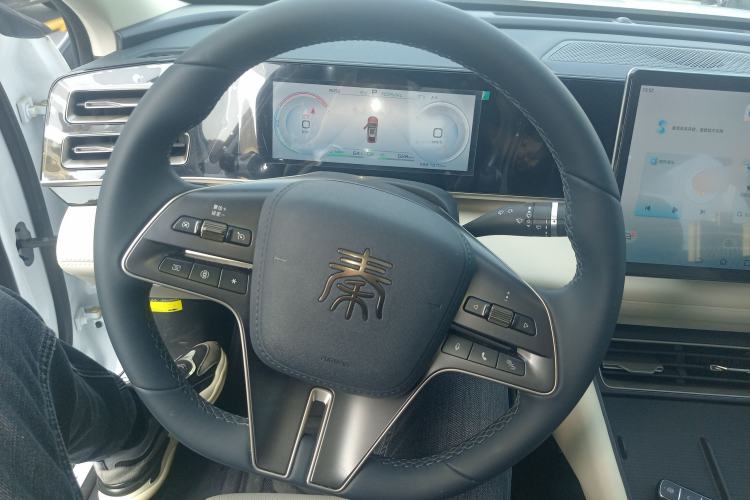 Used BYD Qin L 2024 DM-i 120KM Leading Model Steering Wheel