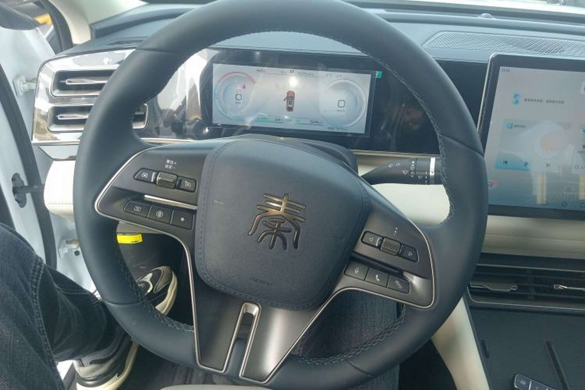 Used BYD Qin L 2024 DM-i 120KM Leading Model Steering Wheel