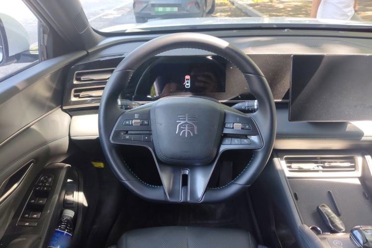 Used BYD Qin L 2024 DM-i 80KM Leading Model Steering Wheel