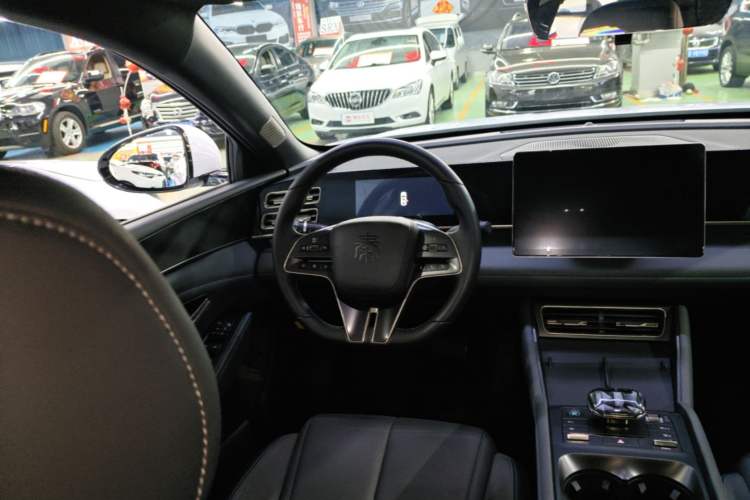 Used BYD Qin L 2024 DM-i 80KM Beyond Model Steering Wheel
